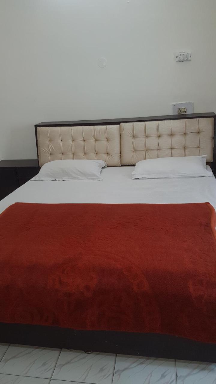 Tourist Guest House アムリトサル エクステリア 写真